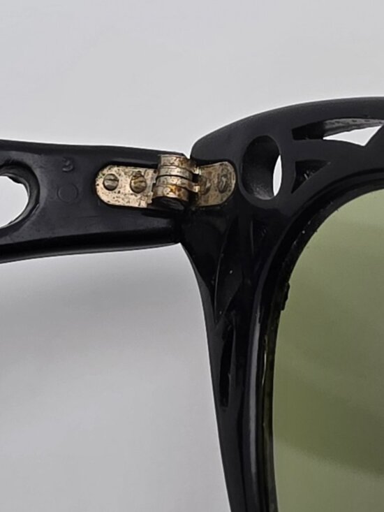 1950’s Black Rhinestone Frame G-15 Green Glass Lens Vintage Cat Eye Sunglasses main image 4